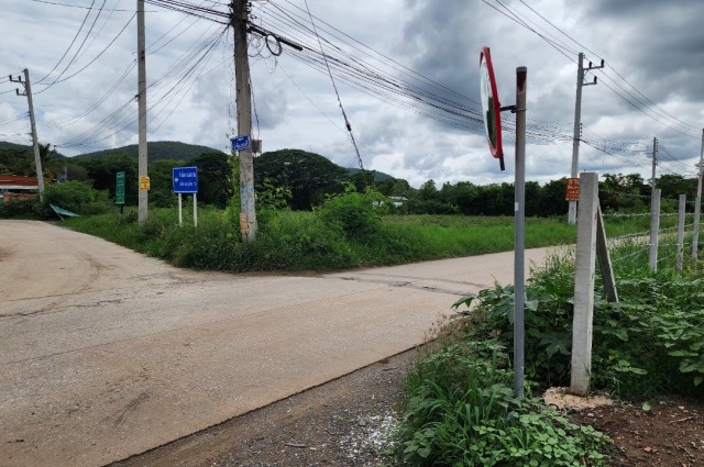 ที่ดินสวย หน้าน้ำ หลังวิวเขา (หลังอำเภอ ปากช่อง)ต.ปากช่อง อ.ปากช่อง จ.นครราชสีมา