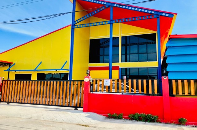 ขายที่ดินพร้อมสร้างโรงงาน,โกดัง,ออฟฟิศใหม่ ติดถนนใหญ่ บางบัวทอง