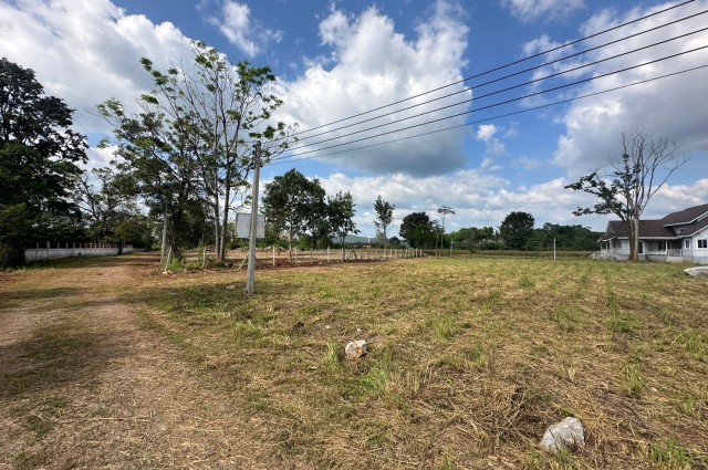ที่ดินเขาใหญ่ฯ  | 1-0-75 ไร่.| 4.75 ล.| ติดหน้าผารีสอร์ท(หายาก) ต.หมูสีเขาใหญ่ฯ