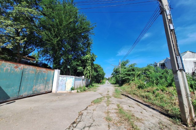 ขายที่ดิน บางบัวทอง ถูก 107ตร.ว. ซอยวัดลาดปลาดุก แปลงสวย ริมในสุด หลังโรงเรียนวัดลาดปลาดุก