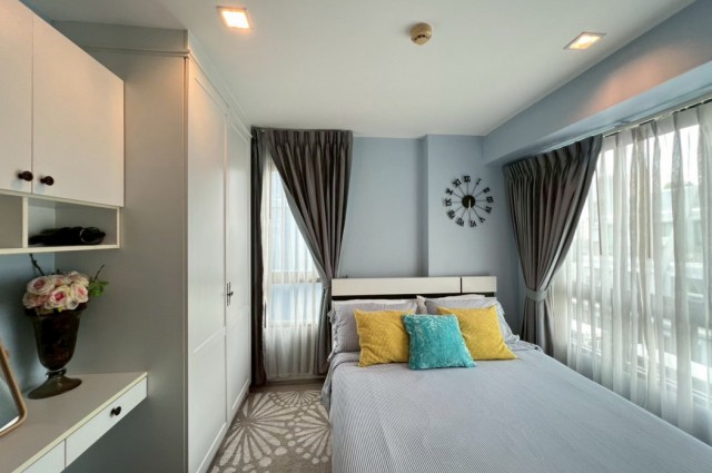 ขาย คอนโด ห้องแต่งใหม่ พร้อมเข้าอยู่ เดอะ ไนท์ 1&2 46 ตรม เดินไปสถานีแบริ่ง 950 เมตร