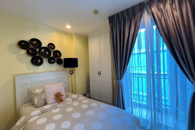 ขาย คอนโด ห้องแต่งใหม่ พร้อมเข้าอยู่ เดอะ ไนท์ 1&2 46 ตรม เดินไปสถานีแบริ่ง 950 เมตร