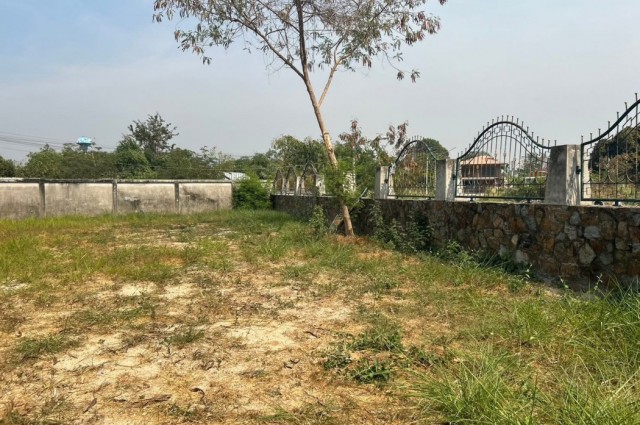 ขายที่ดิน 126 ตรว. หมู่บ้านในฝัน บรรยากาศดีอยู่สุดซอย เหมาะสร้างบ้าน บางละมุง ชลบุรี