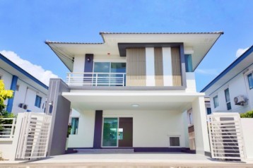 ขาย บ้านแฝด หลังใหญ่  บ้านฟ้าปิยรมย์นีว่า  เฟส 14 135 ตรม. 39 ตร.วา   ตกเเต่งพร้อมอยู่