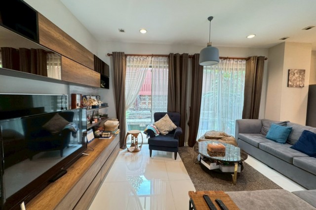 ขายบ้านเดี่ยว หมู่บ้านชลลดา รามอินทรา 140.1 ตรว บ้านสวย สร้างโดยSCG HEIM