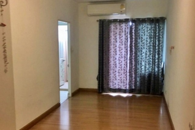 ขายคอนโด ศุภาลัยปาร์คศรีนครินทร์ ติดรถไฟฟ้าสายสีเหลือง เพียง 1.9 ล้าน