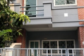 ให้เช่าทาวเฮ้าส์2ห้องนอน 2ห้องน้ำ 2 ชั้น ม.เกตุนุติ สามารถเดินทางทะลุเส้น ลาดพร้าว รัชดา ห้วยขวาง ซอยลาดพร้าว64 ,80 ,48