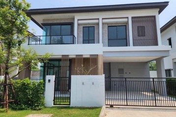 ขายบ้านเดี่ยว 2 ชั้น 57 ตรว. โครงการบางกอก บูเลอวาร์ด บางนา-กม. 5 ใกล้ถนนกาญจนาภิเษก บ้านใหม่ไม่เคยเข้าอยู่