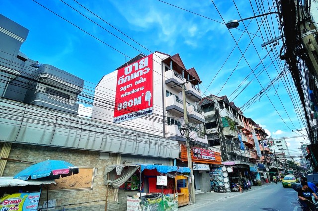 ขายอาคารพาณิชย์2คูหา 6ชั้น พร้อมกิจการ ใกล้แหล่งชุมชน ซอยลาดพร้าว112
