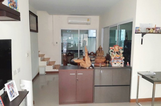 ขายทาวน์โฮม 3 ชั้น ม.วิลเลต ซิตี้ ซ.พัฒนาการ 38 สภาพพร้อมอยู่ ราคาถูกมาก