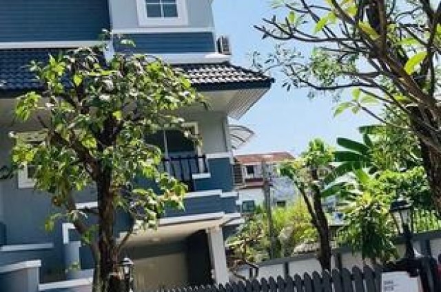 ให้เช่าทาวน์โฮม 3 ชั้น 4 ห้องนอน หมู่บ้านเน็พปาร์ควิลล่า ถนนประเสริฐมนูกิจ 29 ใกล้ the walk เกษตรนวมินทร์