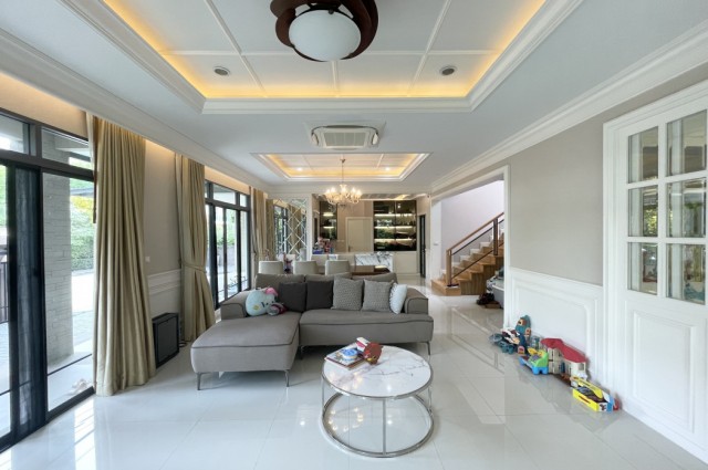 ให้เช่า บ้านหรู พัฒนาการ 38 พร้อมเฟอร์ ใกล้ทองหล่อ เพียง 20 นาที