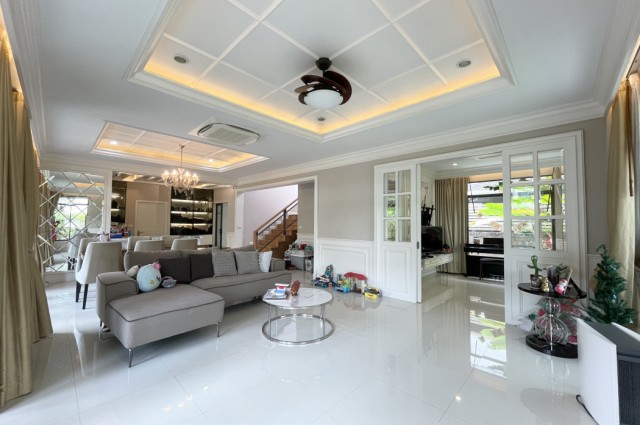 ให้เช่า บ้านหรู พัฒนาการ 38 พร้อมเฟอร์ ใกล้ทองหล่อ เพียง 20 นาที
