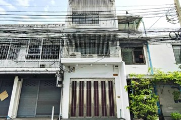 ขายอาคารพาณิชย์ 4 ชั้น 15.4 ตร.ว. ซ.เจริญราษฎร์ 5 แยก 4 สภาพพร้อมอยู่ ตกแต่งอย่างดี