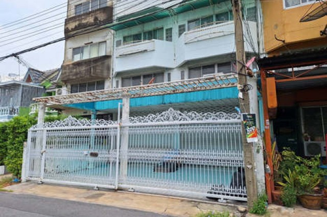 ขายตึกแถว 5 ชั้น 2 คูหา ทำเลทอง พหลโยธิน 75 ใกล้รถไฟฟ้า-สนามบินดอนเมือง 