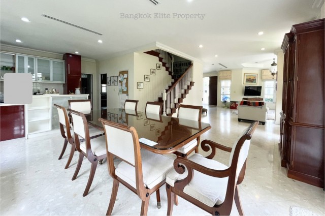 ให้เช่า บ้านเดี่ยว โกลเด้นนครา อ่อนนุช มอเตอร์เวย์ 5 นอน แปลงมุม Pet Friendly