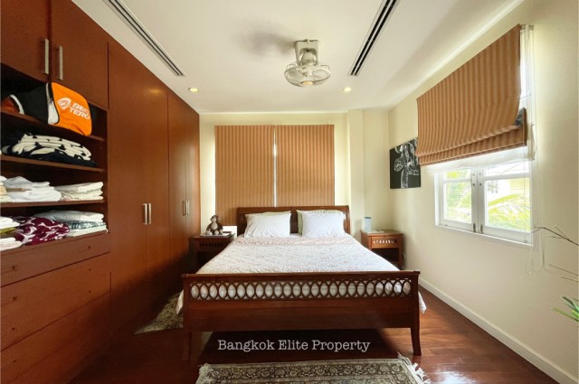 ให้เช่า บ้านเดี่ยว โกลเด้นนครา อ่อนนุช มอเตอร์เวย์ 5 นอน แปลงมุม Pet Friendly
