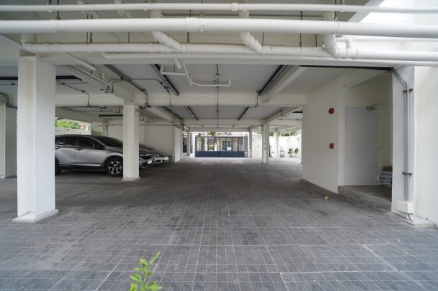 ขาย ออฟฟิศ สภาพใหม่ ลาดพร้าว 71 นาคนิวาส เลียบด่วนเอกมัย-รามอินทรา พื้นที่ใช้สอย 1000 ตรม เนื้อที่ 1 งาน