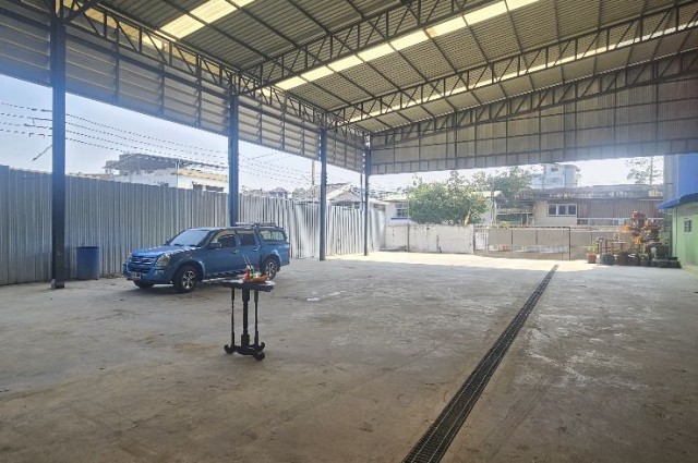 ขาย โกดัง อเนกประสงค์สวนผัก 762 ตรม. 2 งาน 10 ตร.วา สภาพใหม่มาก ตลิ่งชัน กรุงเทพ