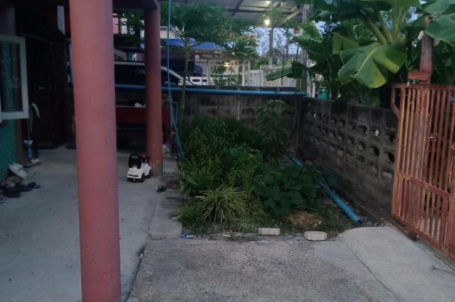 ขาย ทาวน์โฮม หมู่บ้านกาญจนา 90 ตรม 43 ตรว ต่อเติมด้านหลัง