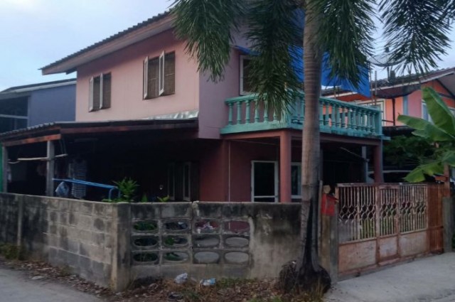 ขาย ทาวน์โฮม หมู่บ้านกาญจนา 90 ตรม 43 ตรว ต่อเติมด้านหลัง