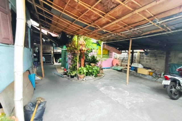 ขายที่ดินพร้อมบ้านเนื้อที่ 93 ตารางวา ซ.ตากสิน 18 เขตธนบุรี ใกล้เดอะมอลล์ ท่าพระ