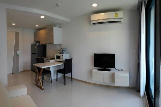 ขาย คอนโด ACQUA ใกล้หาดจอดเทียน ห้องสตูดิโอสวย ถูก 34.5 ตรม