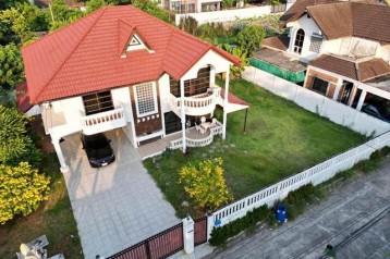 BH2198 ให้เช่าบ้านเดี่ยว2 ชั้น เนื้อที่ 145 ตารางวา ปุณณวิถี ซอย สุขุมวิท 101  เนื้อที่ 145 ตร.ว. 4 ห้องนอน · 3 ห้องน้ำ แอร์6 เครื่อง