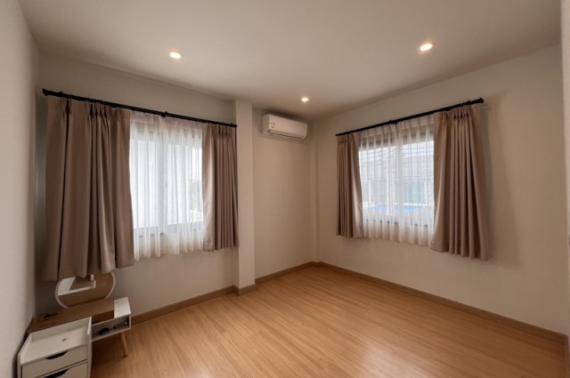 (เจ้าของบ้านขายเอง) ขายบ้าน Bliss บลิซ(ศุภาลัย)ศรีราชา บ้านแฝด2ชั้น หลังมุมติดถนนหลัก(นัดชมบ้าน ถูกใจคุยกันได้)