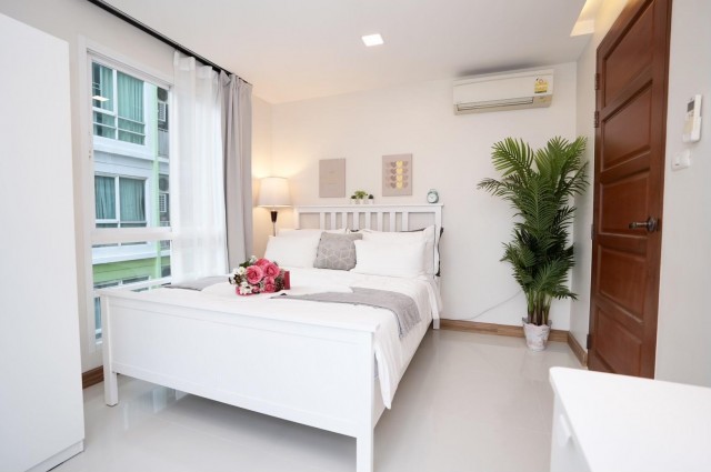 ขายคอนโดเอมเมอรัลด์ เรสซิเดนท์ รัชดา (Emerald Residence Ratchada) ย่านรัชดา ใกล้ MRT ห้องมุม สไตล์รีสอร์ท แต่งใหม่ ร่มรื่น น่าอยู่มาก