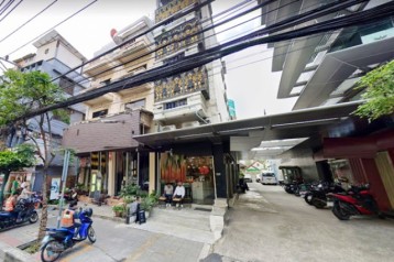 HOSTEL HOTEL สาทร MRTลุมพินี 4นอน ให้เช่า นราธิวาส 10-15 5ชั้น  4น้ำ  rooftop 14 ตรว. 200ตรม. รพ.เซนต์หลุยส์