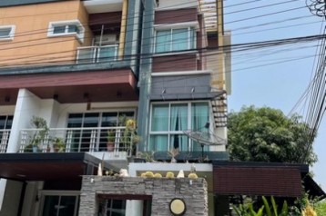 HR1361ให้เช่าทาวน์โฮม 3 ชั้น เนื้อที่ 50.5 ตรว.หมู่บ้านชวนชื่นโมดัส ใกล้เมืองทองธานี