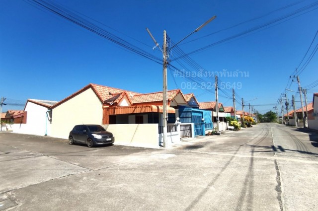 ขาย ทาวน์โฮม HS052 หลังมุม ปรับปรุงใหม่ทั้งหลัง บ้านบึง ชลบุรี ป.ปริญญา 96 ตรม 23.9 ตรว ทำเลดี ใกล้ ตลาดชัยแสงทอง โลตัส บิ๊กซี แมคโคร.