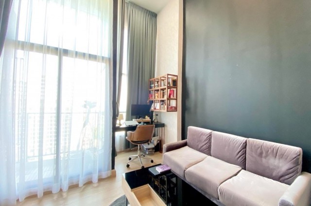 ขาย คอนโด  ห้องนอนกั้นกระจก เฟอร์ครบ KnightsBridge Duplex ติวานนท์ (ไนท์บริดจ์ ดูเพล็กซ์ ติวานนท์) 41.18 ตรม. ใกล้ MRT กระทรวงสาธารณสุข
