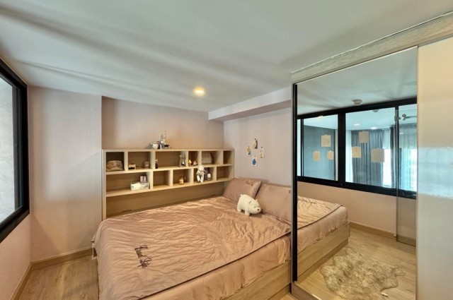 ขาย คอนโด  ห้องนอนกั้นกระจก เฟอร์ครบ KnightsBridge Duplex ติวานนท์ (ไนท์บริดจ์ ดูเพล็กซ์ ติวานนท์) 41.18 ตรม. ใกล้ MRT กระทรวงสาธารณสุข