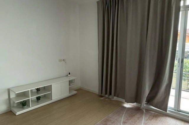 ให้เช่า ทาวน์โฮม N1684 Baan Klang Muang The Royal Monaco Srinakarin-Pattanakarn 160 ตรม 20 ตรว