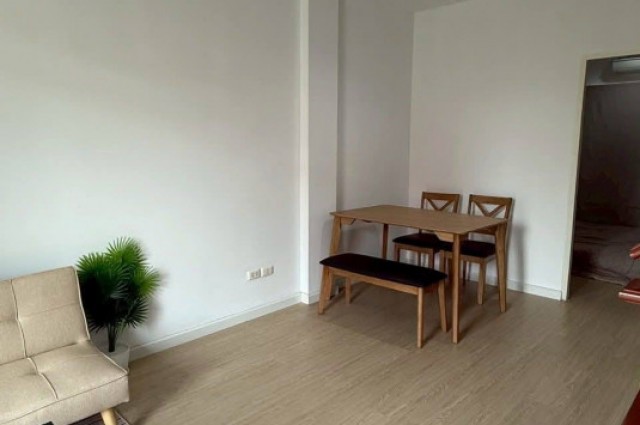 ให้เช่า ทาวน์โฮม N1684 Baan Klang Muang The Royal Monaco Srinakarin-Pattanakarn 160 ตรม 20 ตรว