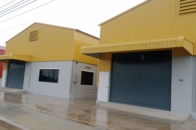 NEW WAREHOUSE OFFICE FOR RENT ให้เช่าโกดังออฟฟิศสร้างใหม่ ขนาด240-300ตร.ม ถ.ราชพฤกษ์เส้น345 ใกล้โรบินสันราชพฤกษ์