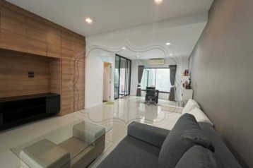 ขาย หรือเช่า บ้านทาวน์เฮ้าส์ Plex Bangna 3 ชั้น 3 ห้องนอน อ.บางพลี จ.สมุทรปราการ โทร 0943278878