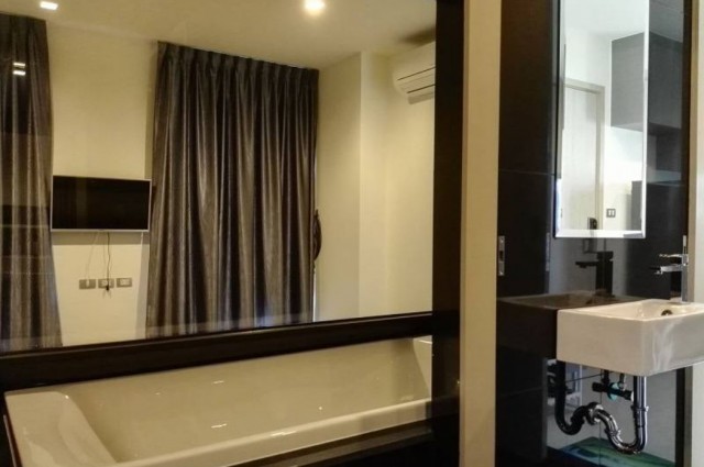 ขาย คอนโด Rhythm Sukhumvit 36-38 : ริทึ่ม สุขุมวิท 36-38 50 ตรม.