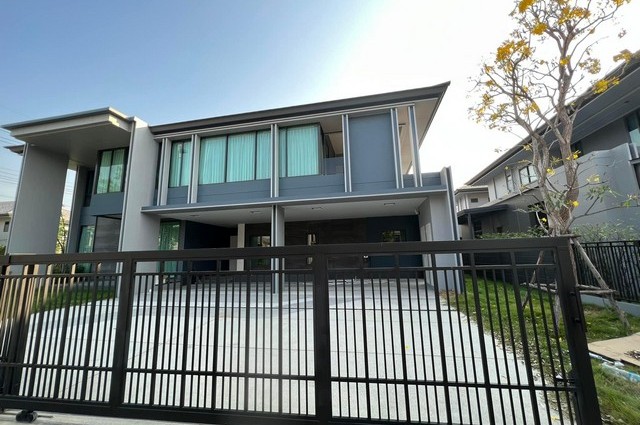ขายบ้านเดี่ยวSetthasiri Krungthep Kreetha 2 ใกล้ Brighton College Bangkok บ้านใหม่ตกแต่งพร้อมอยู่