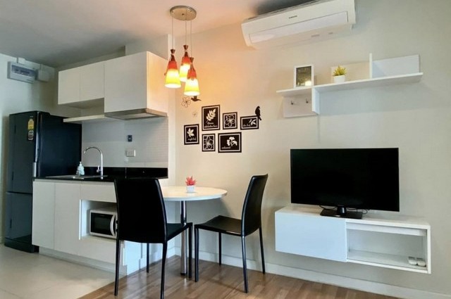 ให้เช่า We Condo เอกมัย-รามอินทรา33 ตรม 1 ห้องนอน ชั้น8  ติดตลาดเลียบด่วน พร้อมเข้าอยู่แล้ววันนี้